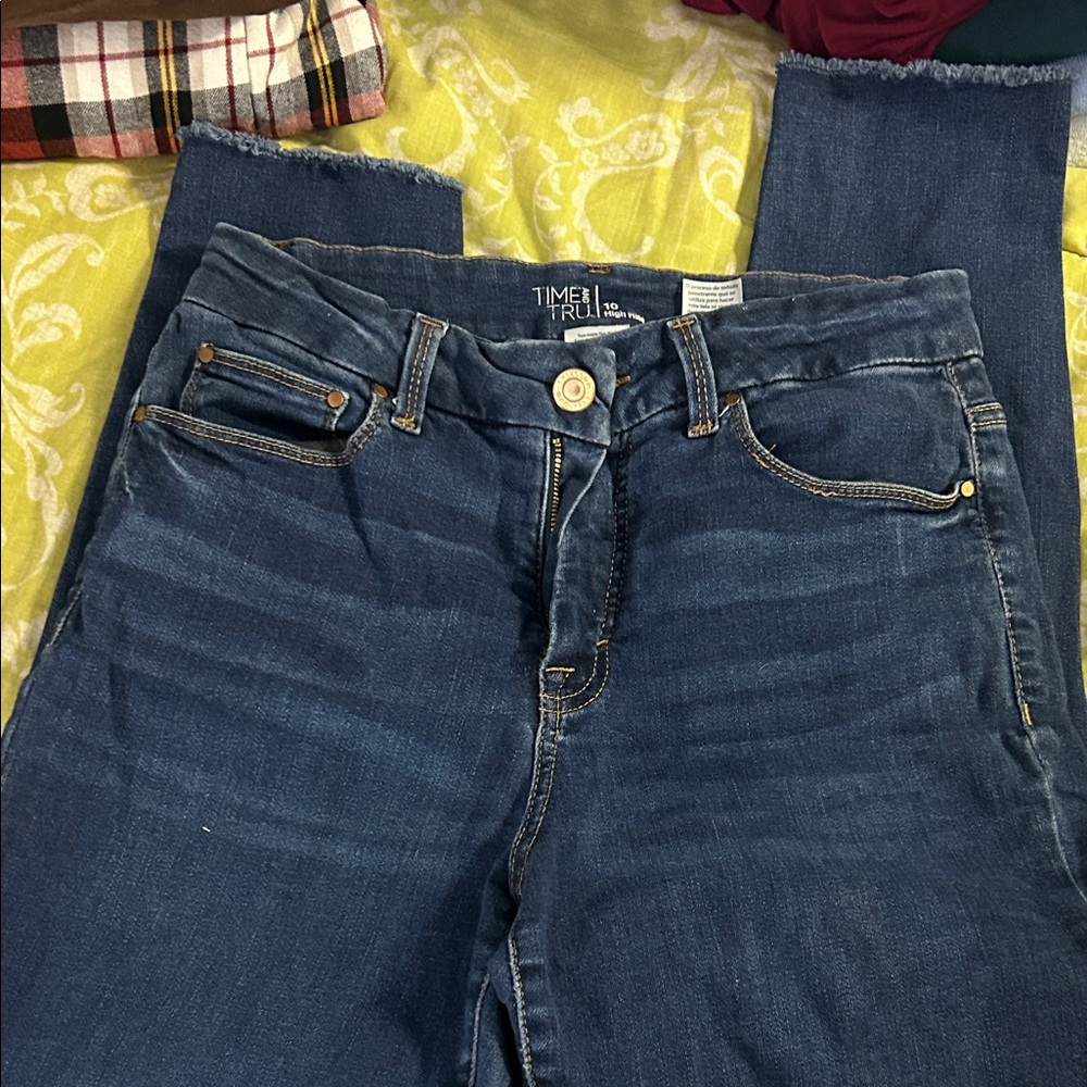 Time and tru cropped jeggings